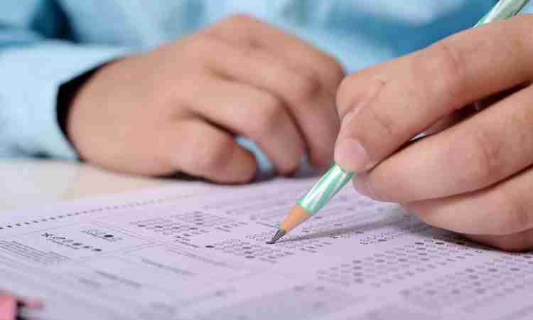 Concursos e seleções oferecem vagas com salários de até R$ 11,5 mil no Ceará
